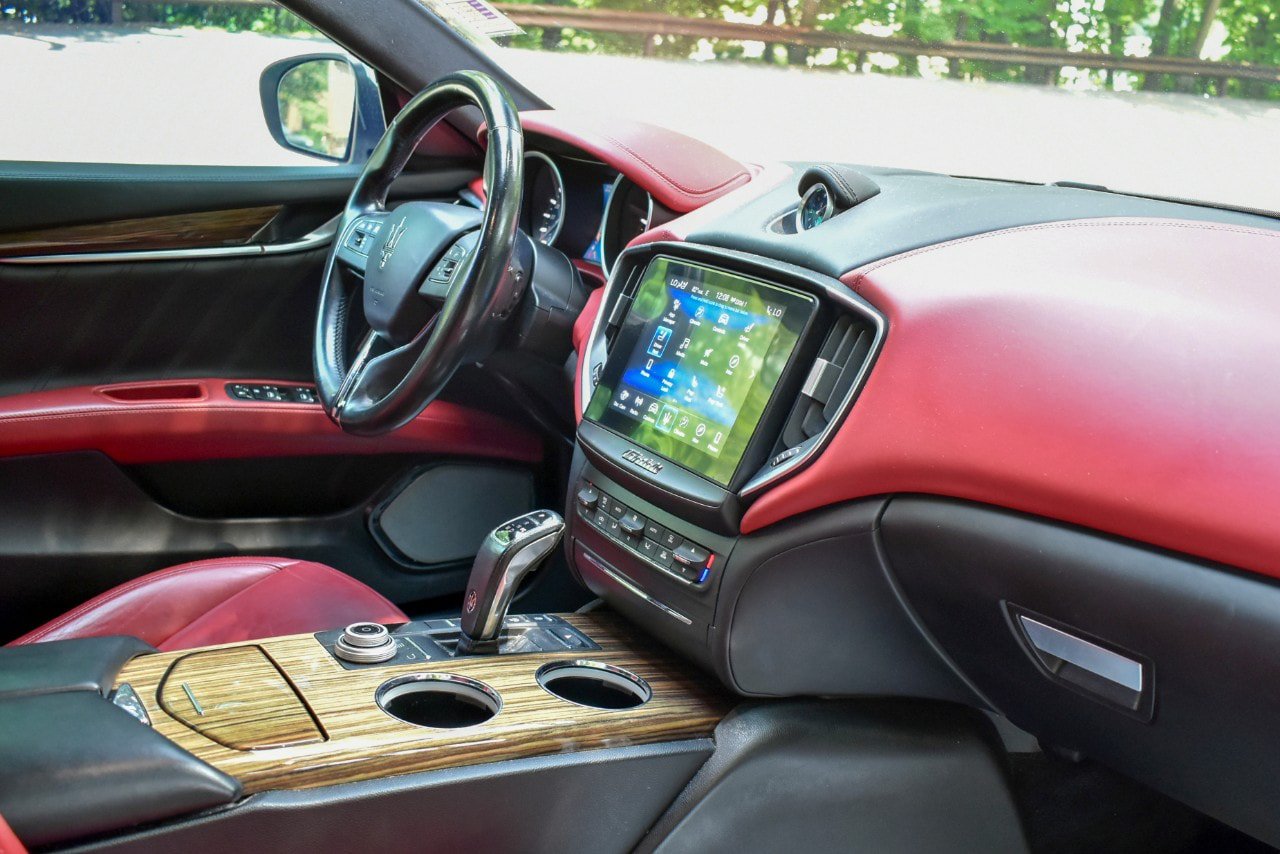 Used 2019 Maserati Ghibli GranLusso RWD image 18