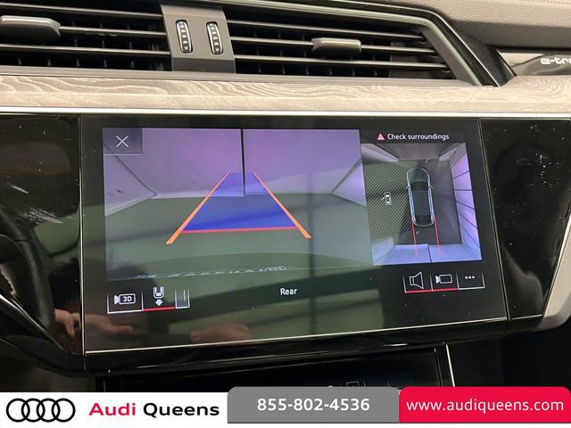 Used 2021 Audi e-tron Premium Plus w/ Premium Plus Package AWD/4WD image 27