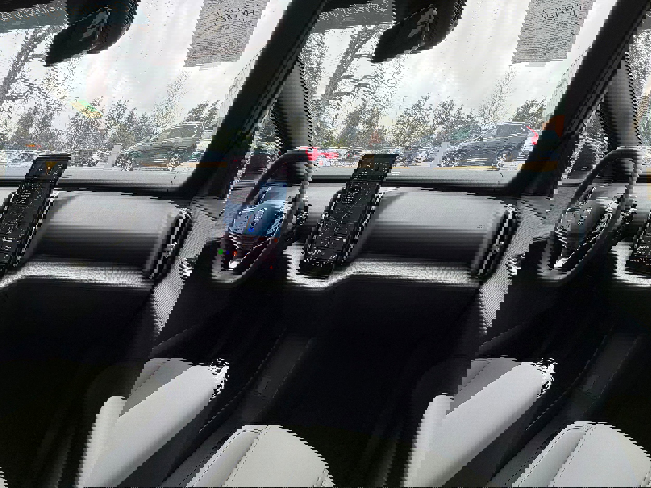 Certified 2025 Volvo EX30 Plus w/ Climate Package image 13