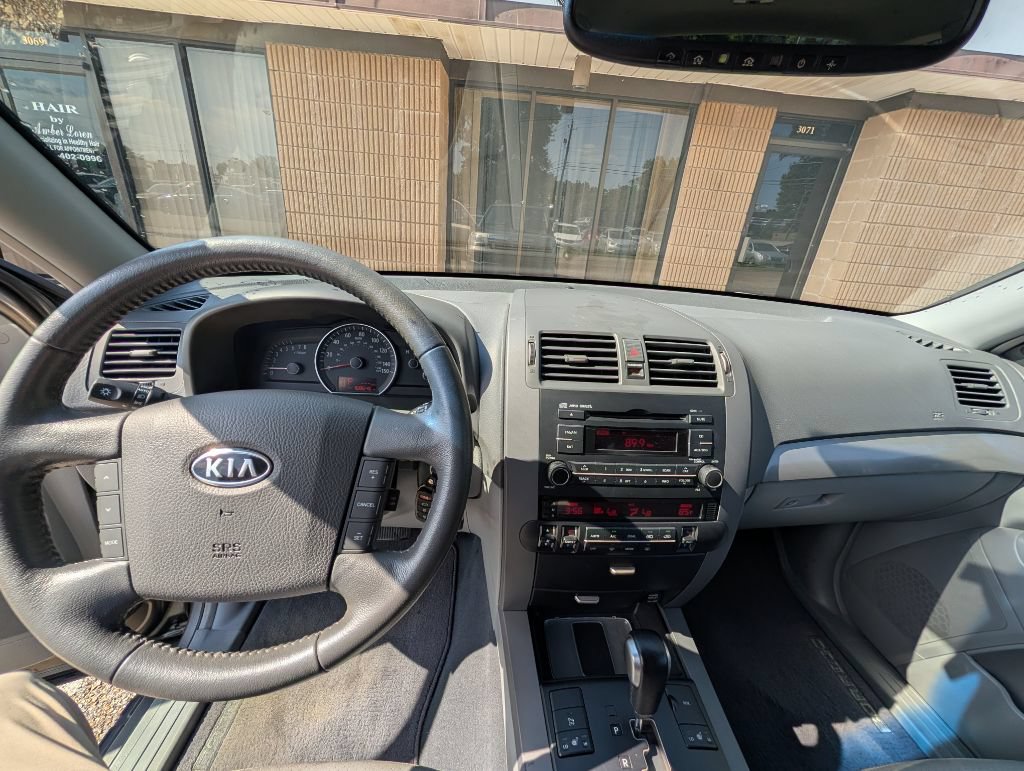 Used 2008 Kia Borrego EX w/ Luxury Pkg RWD image 18