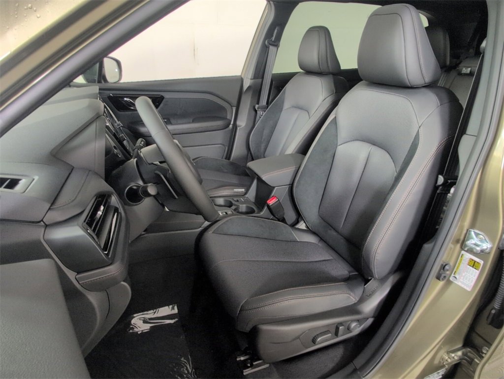 New 2025 Subaru Forester Touring image 5