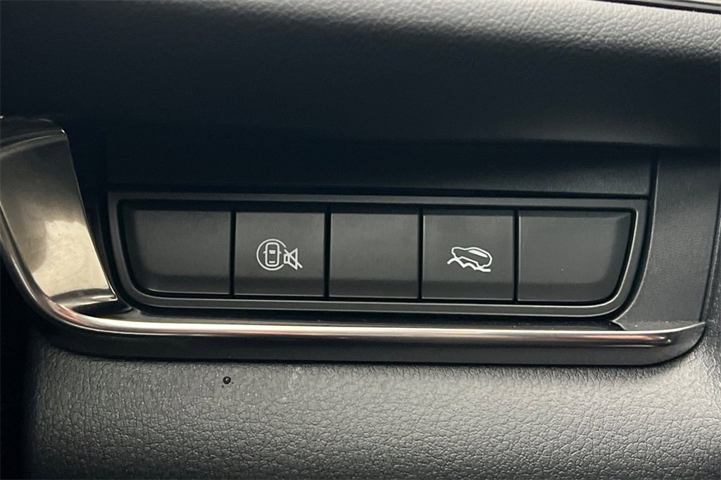 Certified 2025 MAZDA CX-30 AWD 2.5 S w/ Premium Package image 32