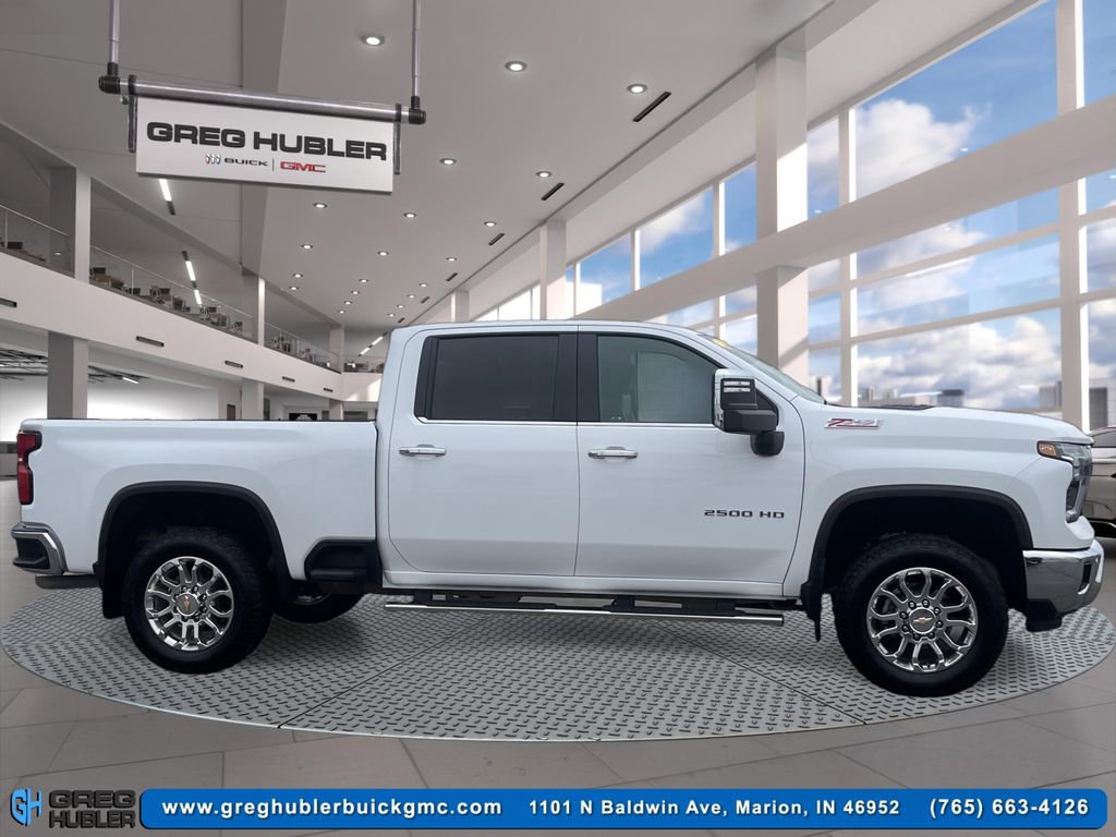 Used 2025 Chevrolet Silverado 2500 LTZ w/ LTZ Premium Package image 4