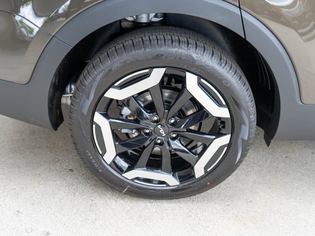 New 2025 Kia Telluride EX image 32