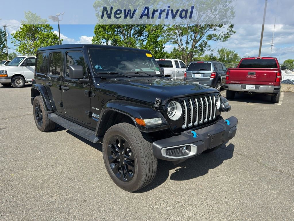 Used 2022 Jeep Wrangler Unlimited Sahara w/ Cold Weather Group image 2