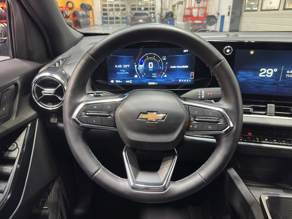 Used 2025 Chevrolet Equinox LT w/ Convenience Package II image 22