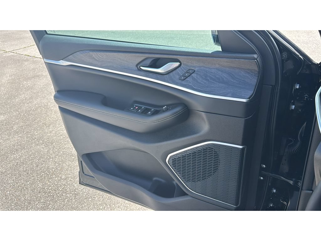New 2026 Jeep Grand Cherokee Limited w/ Limited Altitude Package RWD image 11