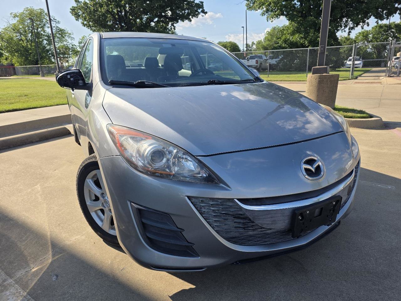 Used 2010 MAZDA MAZDA3 i Touring FWD image 25