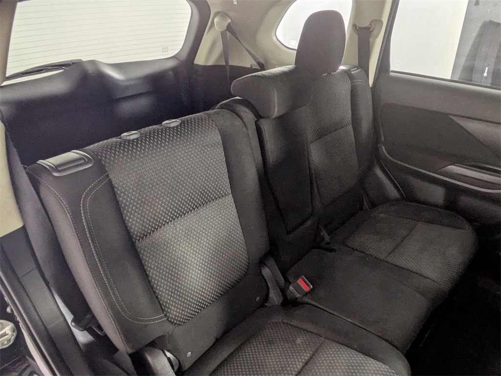 Used 2019 Mitsubishi Outlander ES image 26