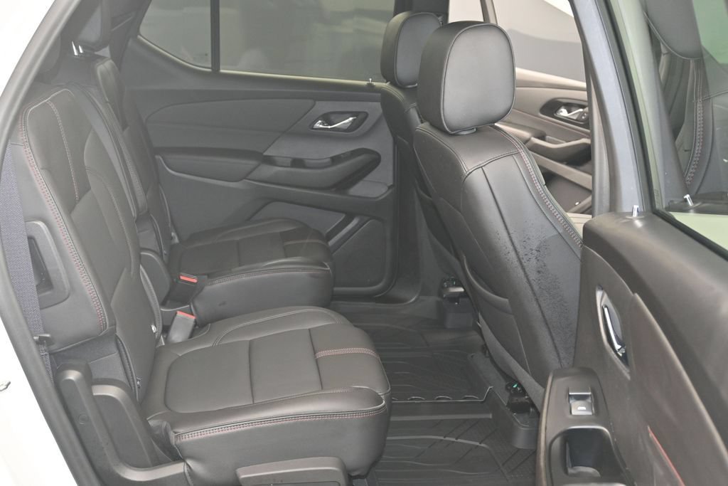 Certified 2023 Chevrolet Traverse RS w/ LPO, Floor Liner Package AWD/4WD image 12