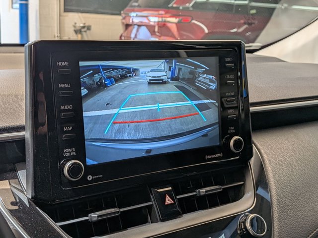 Used 2022 Toyota Corolla Cross LE w/ Moonroof Package FWD image 17