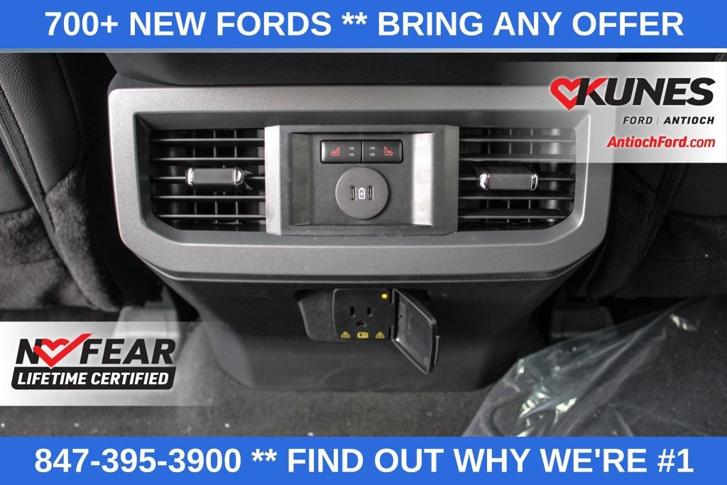New 2025 Ford F250 Lariat w/ Black Appearance Package AWD/4WD image 31