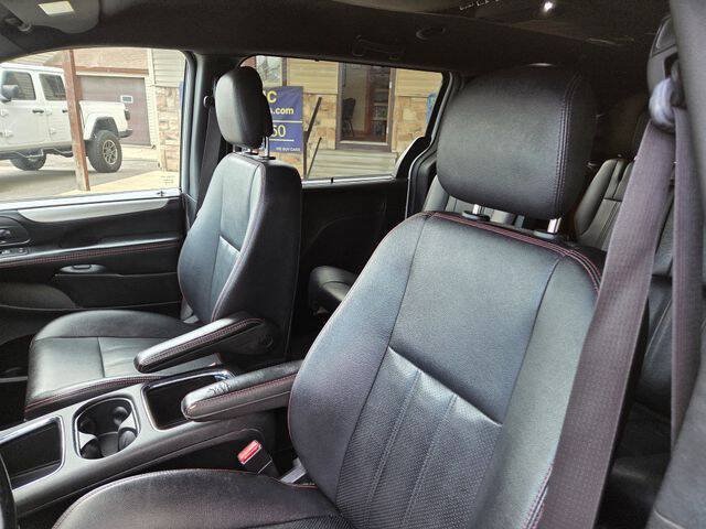 Used 2020 Dodge Grand Caravan GT FWD image 21