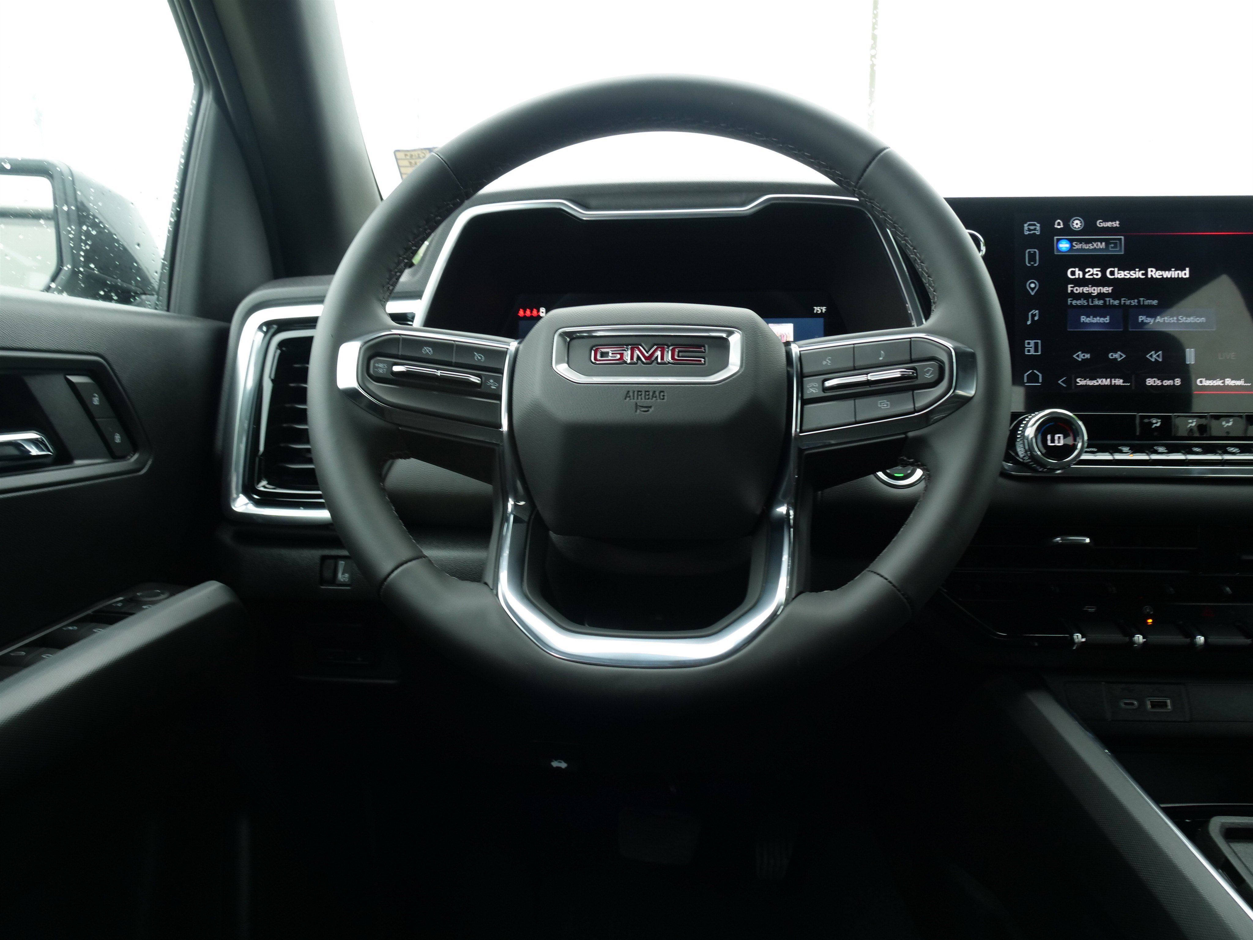 New 2025 GMC Canyon Elevation w/ Convenience Package image 18