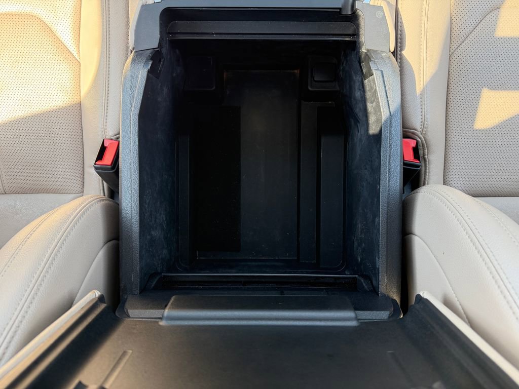Used 2024 Ford Expedition Limited image 37