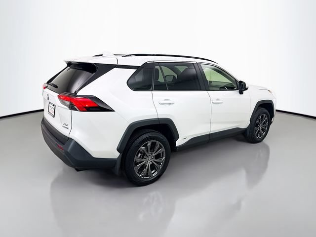 Used 2023 Toyota RAV4 XLE Premium AWD/4WD image 7