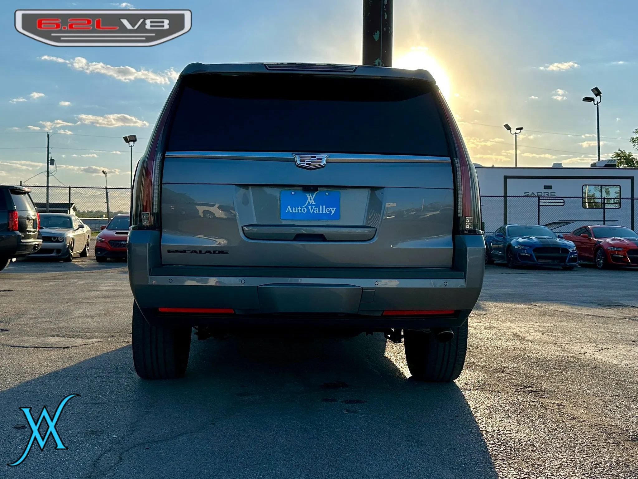 Used 2020 Cadillac Escalade Luxury AWD/4WD image 6