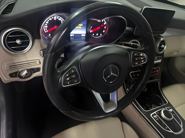 Used 2018 Mercedes-Benz C 300 4MATIC Sedan image 18