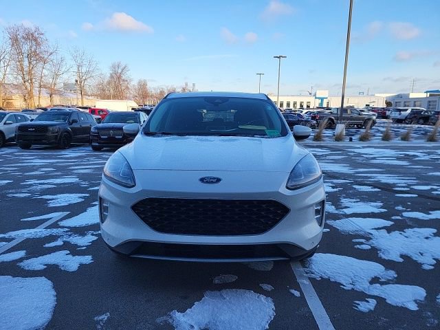 Used 2022 Ford Escape Titanium w/ Class II Trailer Tow Package image 9