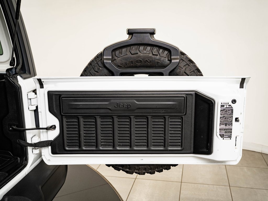 Used 2022 Jeep Wrangler Willys image 17