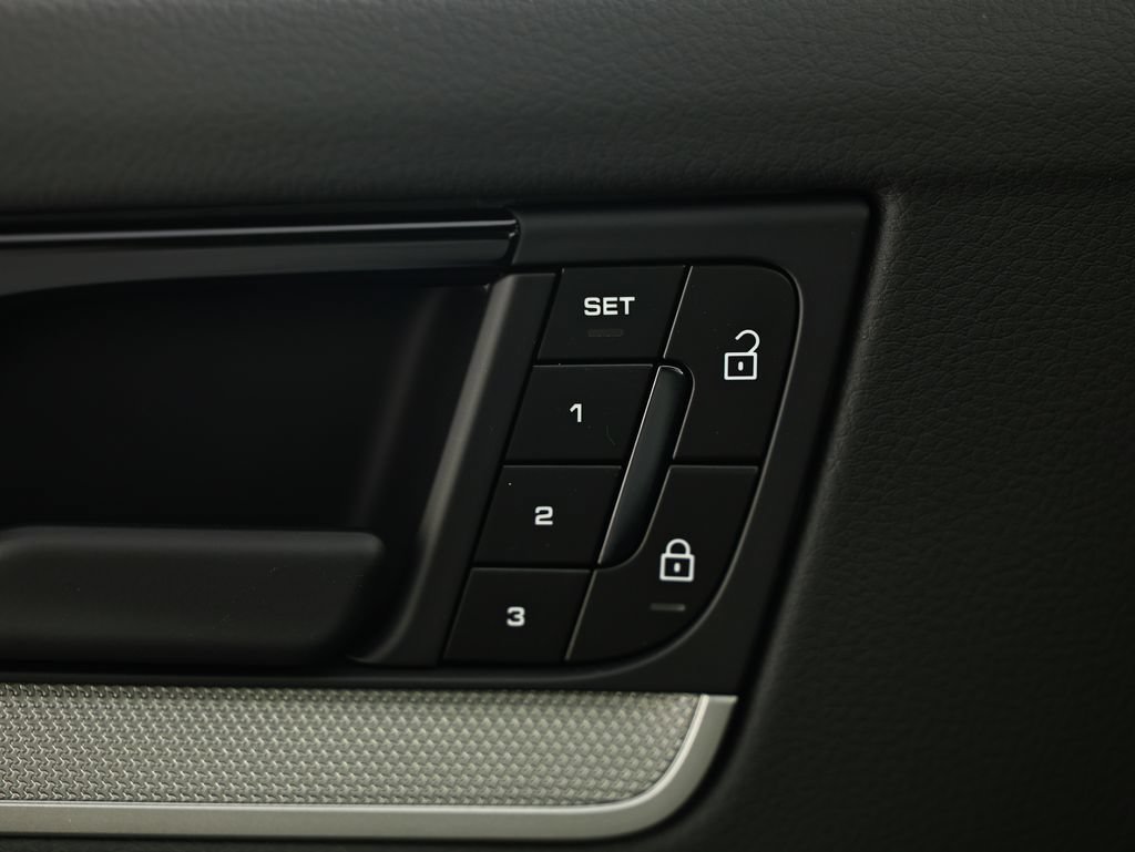 New 2026 Porsche Cayenne S AWD/4WD image 19