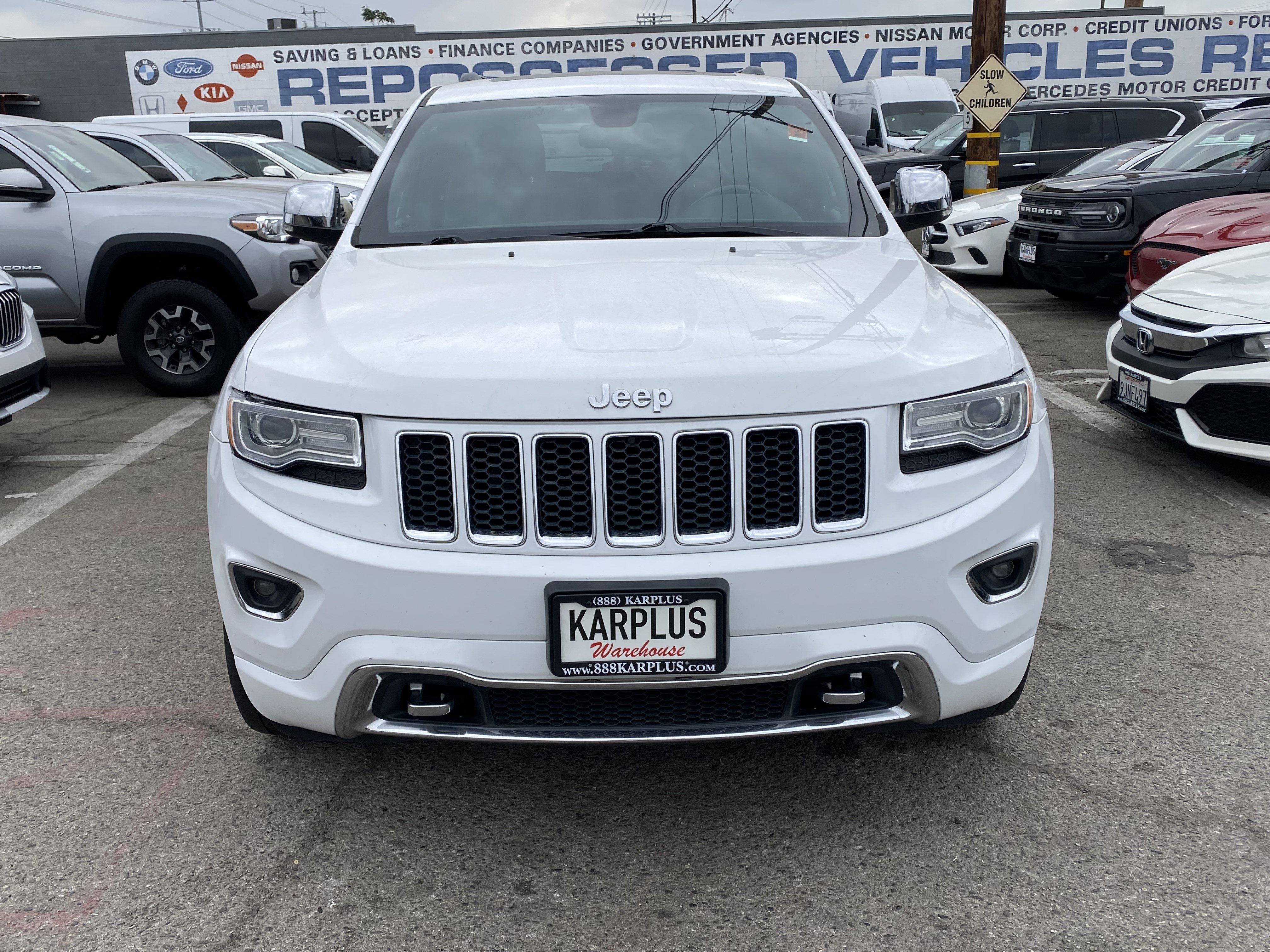 Used 2015 Jeep Grand Cherokee Overland image 3