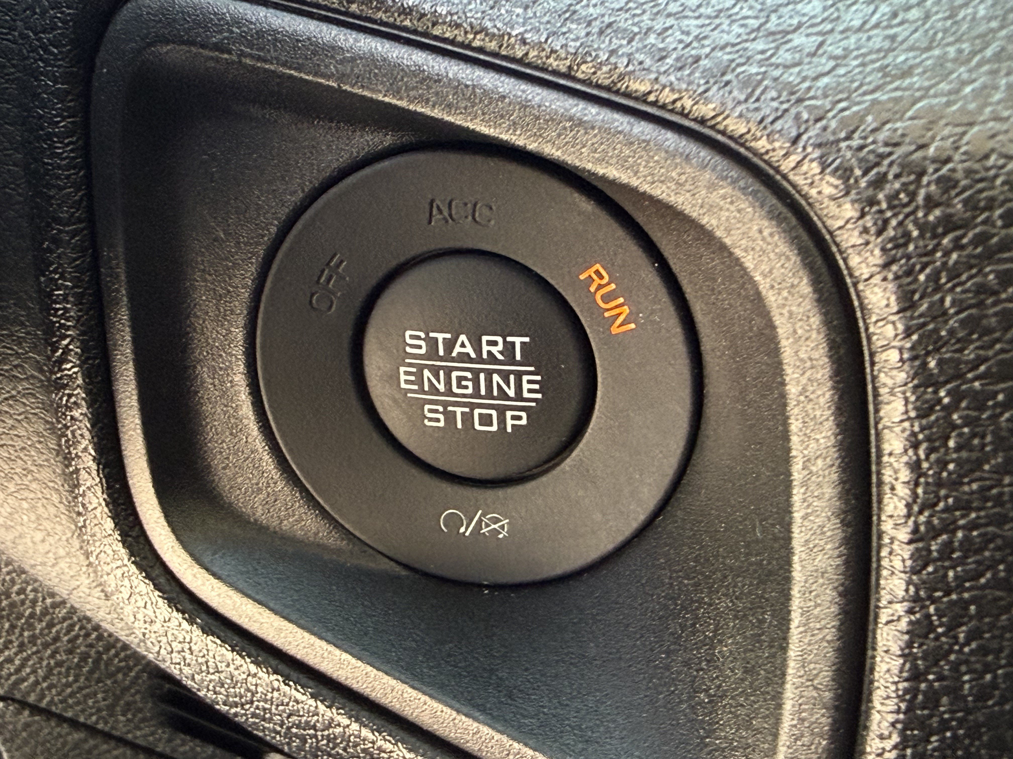 Used 2024 Jeep Gladiator Sport AWD/4WD image 20