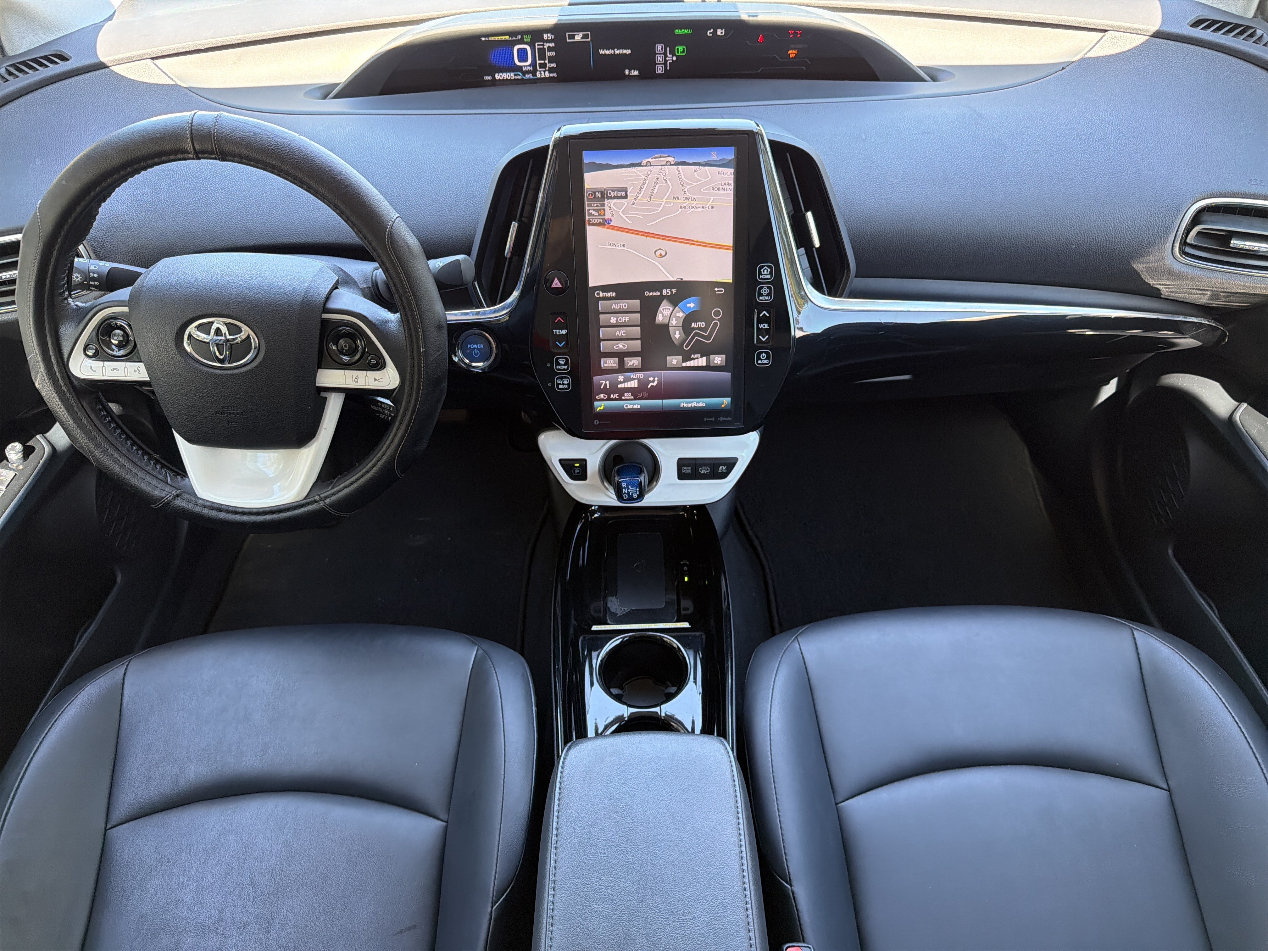 Used 2017 Toyota Prius Prime Premium FWD image 3