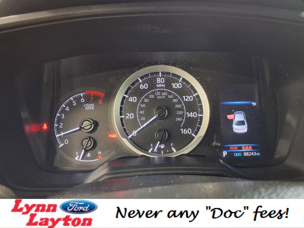 Used 2022 Toyota Corolla LE image 14