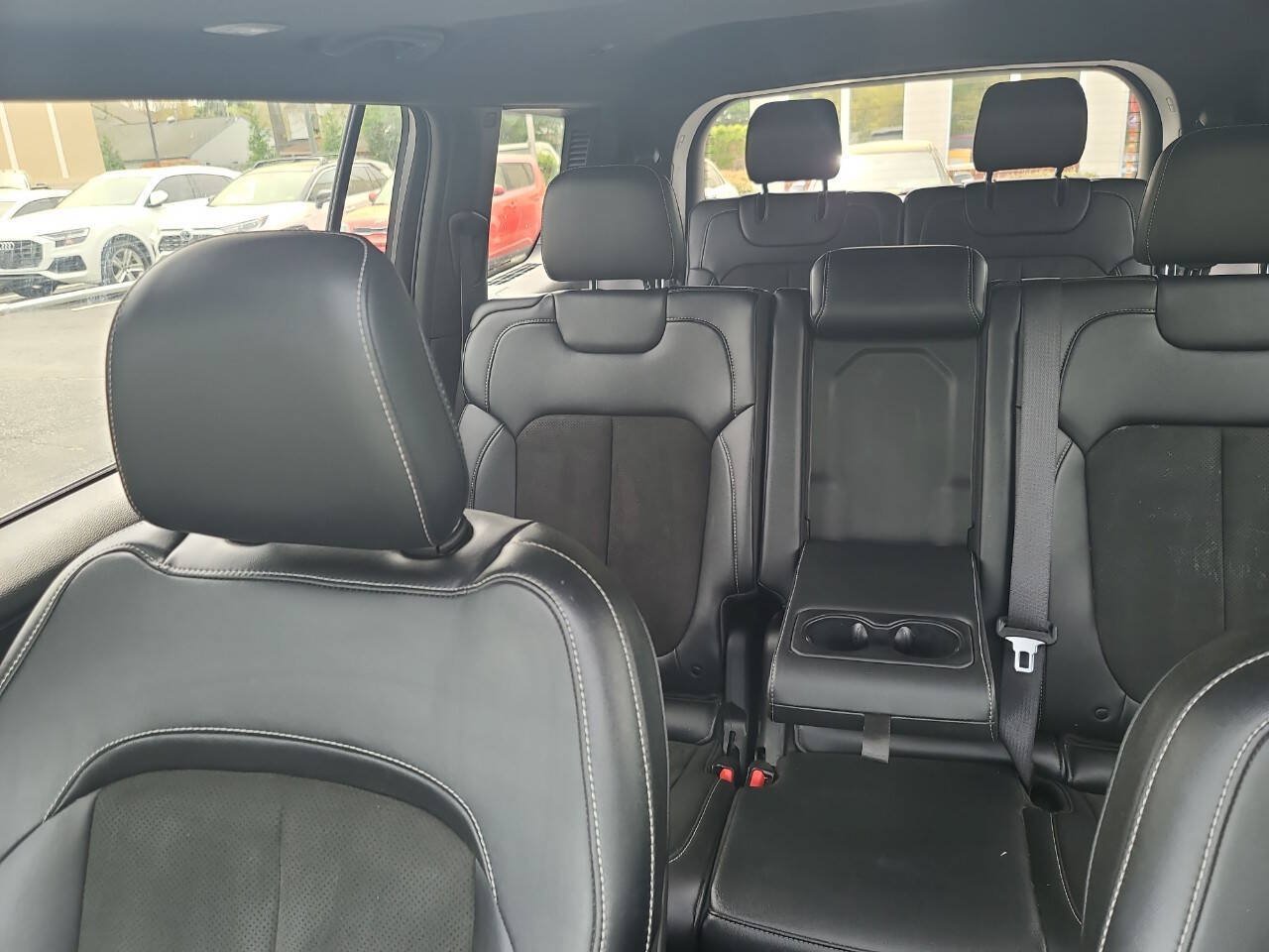 Used 2023 Jeep Grand Cherokee L Laredo RWD image 27