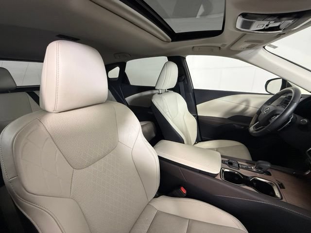 Used 2025 Lexus RX 350 Premium Plus w/ Accessory Package (Z1) FWD image 31