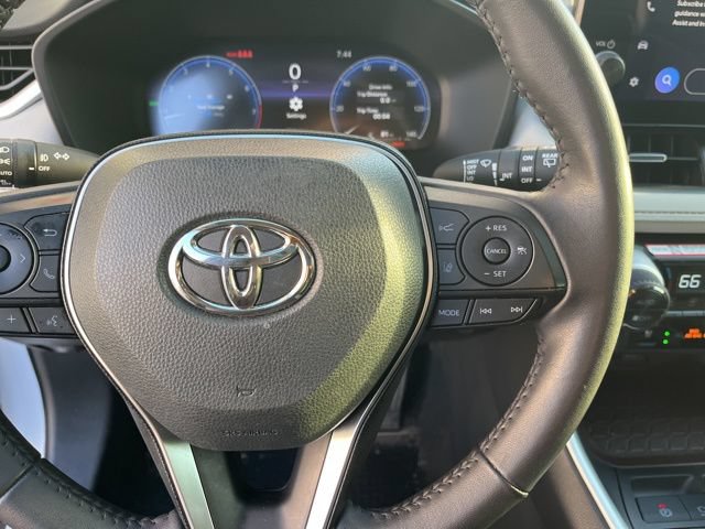 Used 2025 Toyota RAV4 Limited FWD image 20