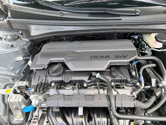 New 2026 Hyundai Elantra SE FWD image 29