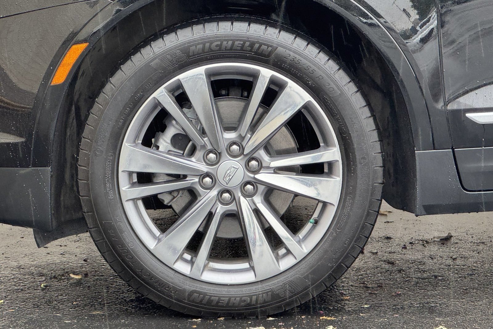 Used 2025 Cadillac XT5 Premium Luxury AWD/4WD image 33