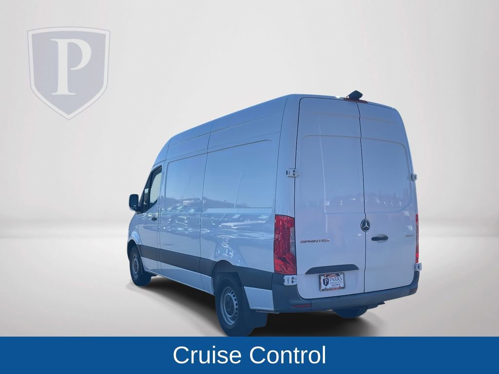 Used 2022 Mercedes-Benz Sprinter 144 Cargo image 6