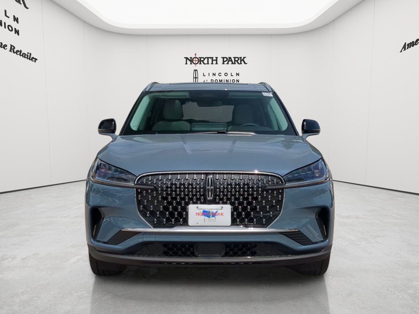 New 2026 Lincoln Aviator 2WD image 8