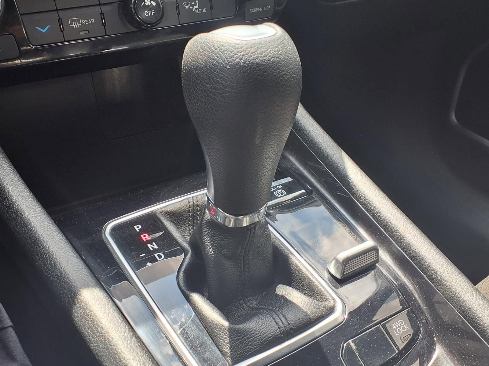 Used 2024 Jeep Compass Sport image 7