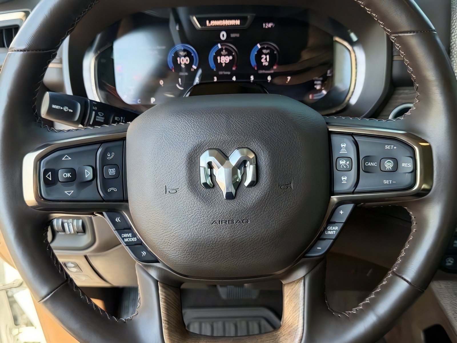 Certified 2025 RAM 1500 Limited AWD/4WD image 33