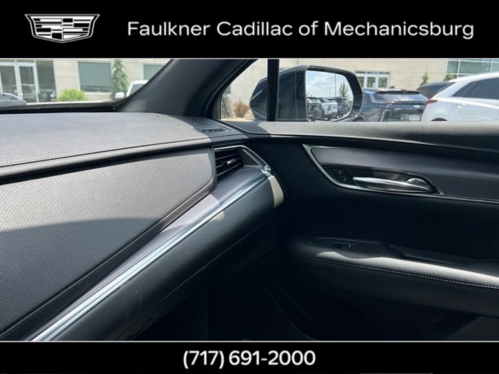 Used 2022 Cadillac XT5 Luxury w/ LPO, Floor Liner Package AWD/4WD image 25
