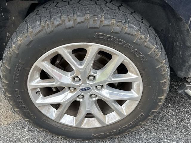 Used 2021 Ford Expedition Max XLT image 8