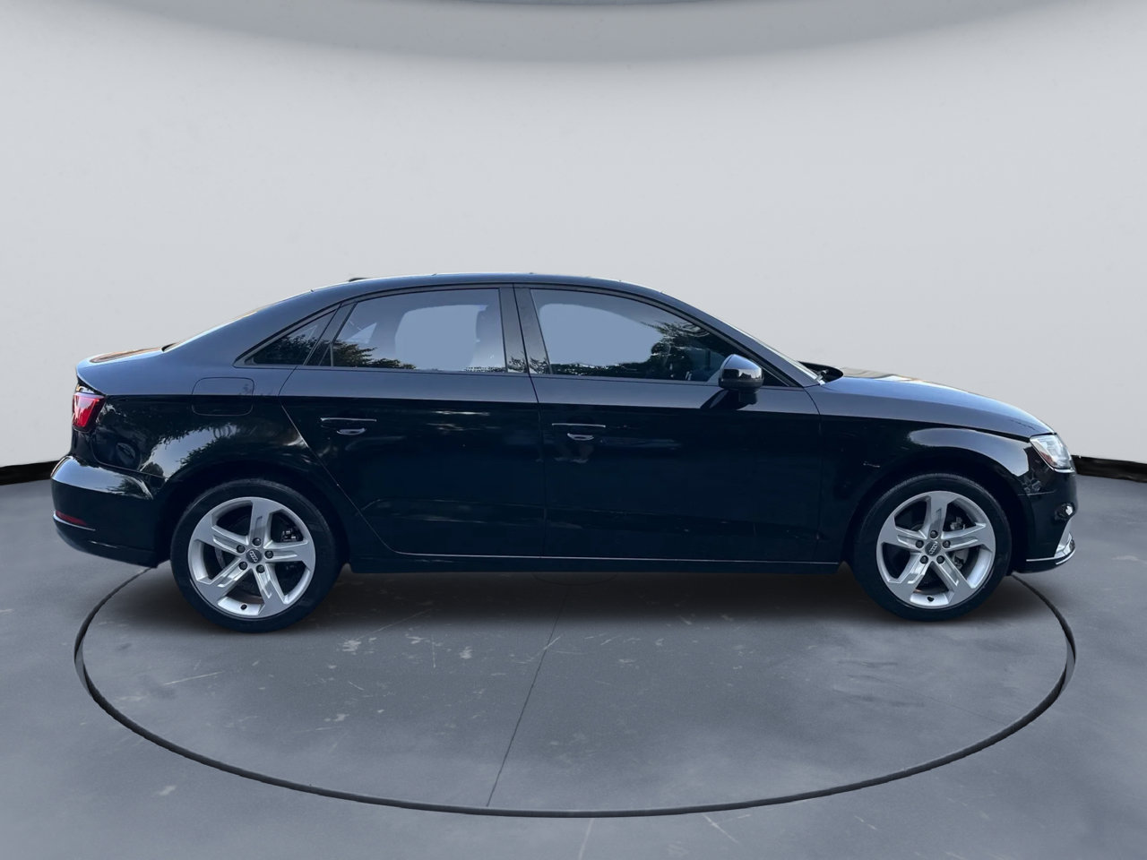 Used 2018 Audi A3 2.0T Premium image 8