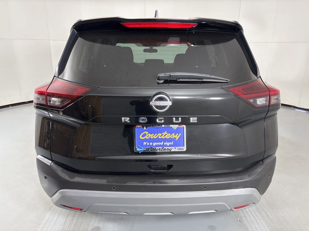 Used 2023 Nissan Rogue S image 7