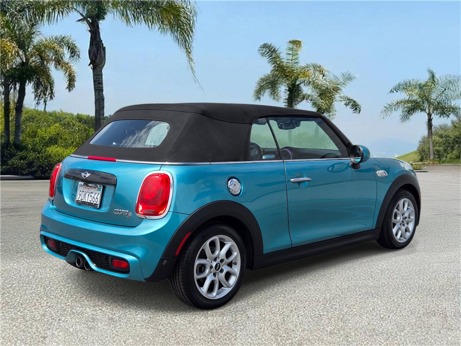 Used 2017 MINI Cooper S FWD image 4