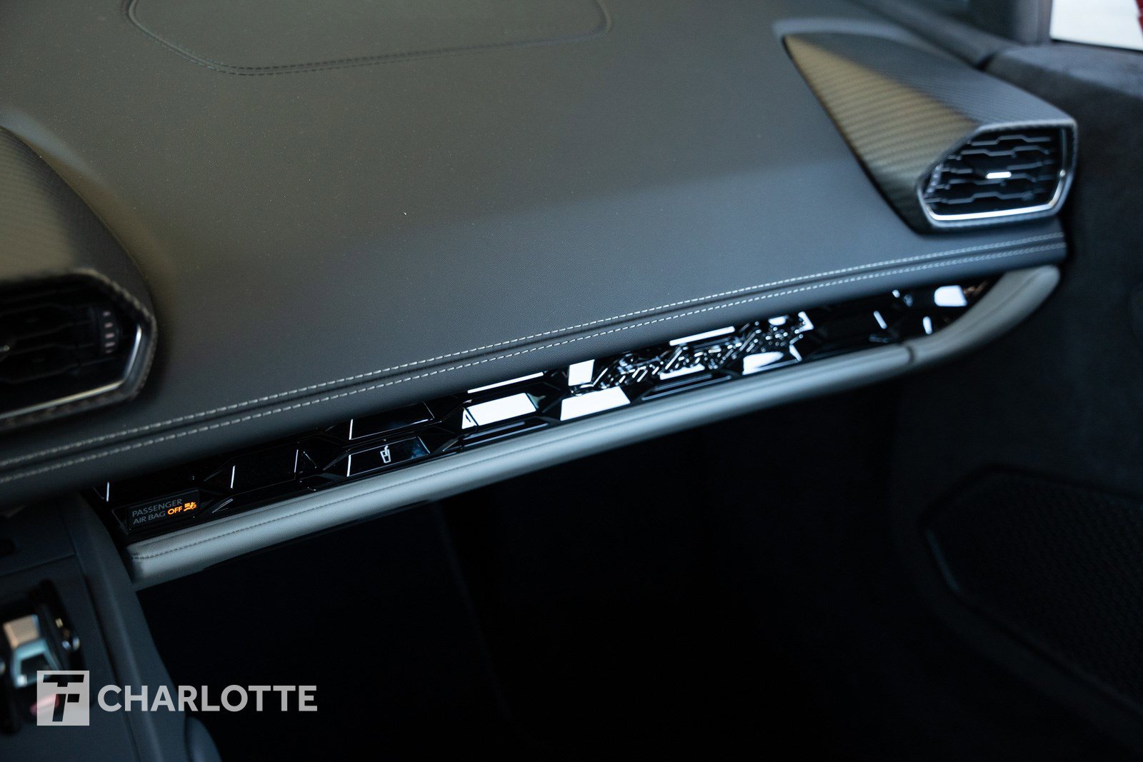 Used 2023 Lamborghini Huracan Tecnica image 31