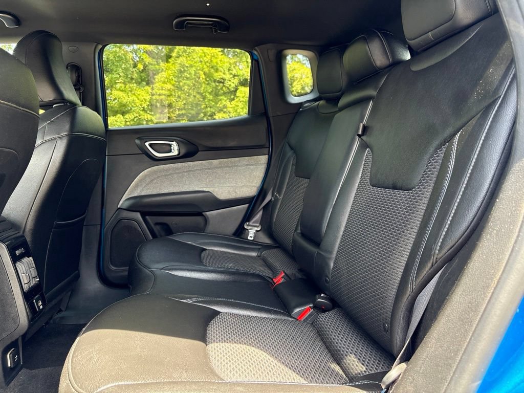 Used 2024 Jeep Compass Latitude AWD/4WD image 15