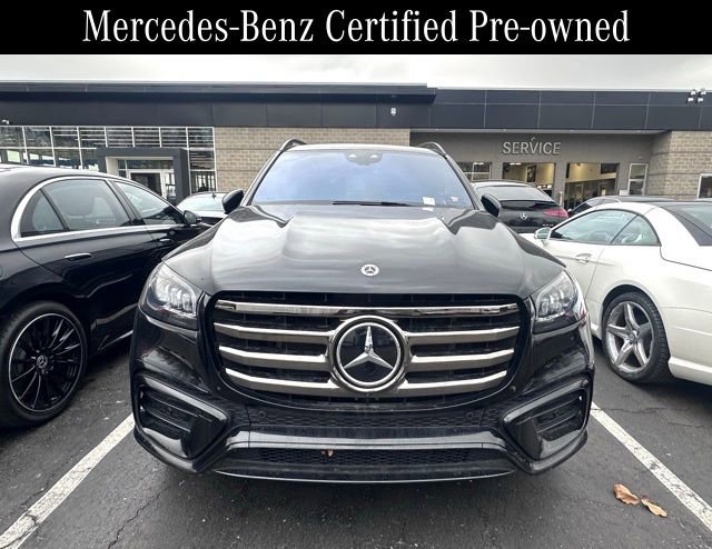 Used 2025 Mercedes-Benz GLS 580 4MATIC image 2