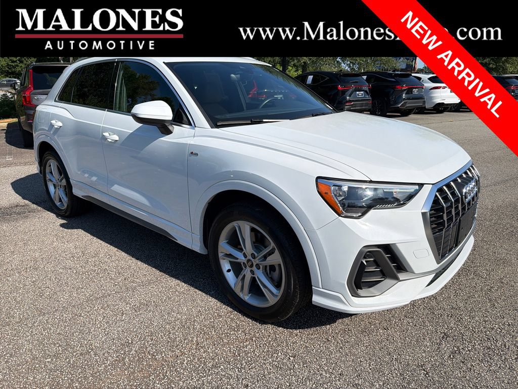 Used 2021 Audi Q3 2.0T Premium w/ Convenience Package AWD/4WD image 1