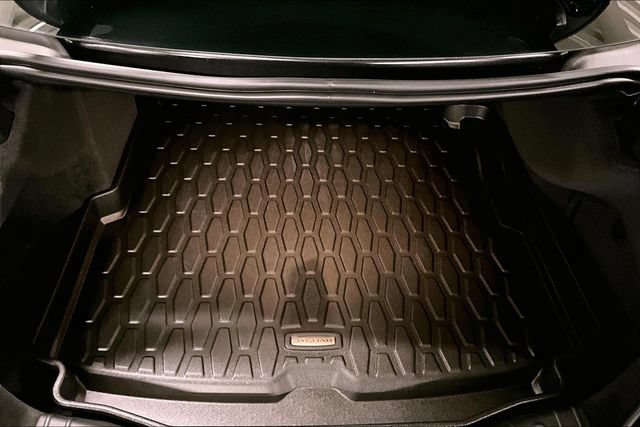 Certified 2022 Jaguar XF R-Dynamic SE AWD/4WD image 33