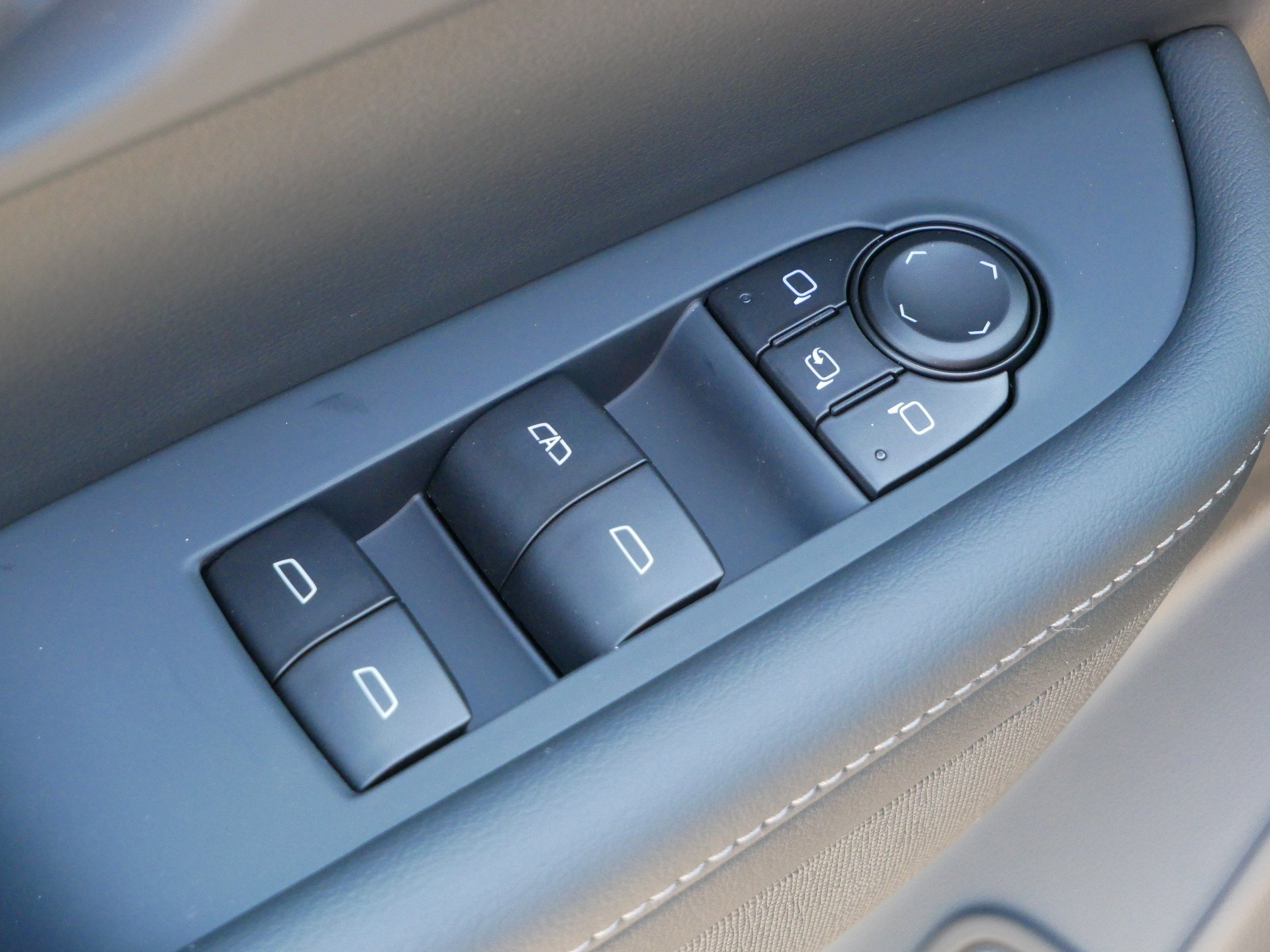 New 2026 Buick Enclave Preferred w/ Power Package image 8