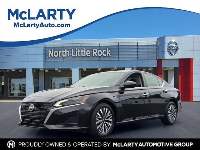 Used 2025 Nissan Altima 2.5 SV